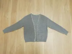 【グレー カーディガン　パール付きカーディガン　レディース】