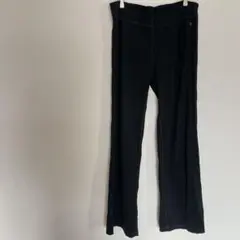 Danskin? ブラック ヨガパンツ ストレートレッグ 黒