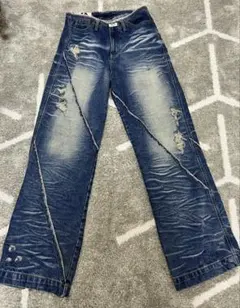 ダメージ加工インディゴブルーデニムパンツ