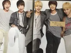 SHINee 日本 雑誌 切り抜き・大(ファイル入り)① 75枚&チラシ