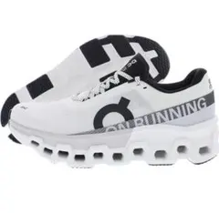 ランニングシューズ