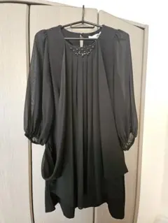 スーパービューティー　ワンピース　ブラック