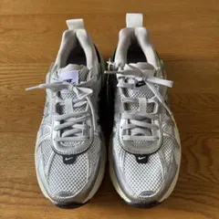 NIKE V2Kラン　ウィメンズ　24.5cm