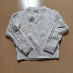 UNIQLO　JWANDERSON ホワイト Vネック ニット M 美品♡