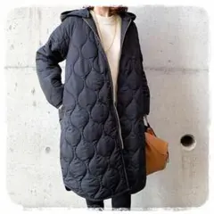 キルティングジャケット　ロング　コート　ブラック　黒　無地　膝丈　フード　韓国