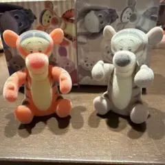 Disney Winnie the Pooh 指人形 2種セット