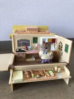 ●シルバニアファミリー●ハンバーガーワゴン、ようちえんバスおまとめ売り