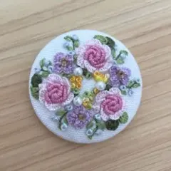 ハンドメイド刺繍ブローチ 8193