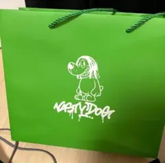 Nasty Dog 緑色 紙袋