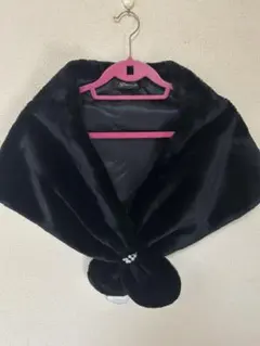 ☆新品☆黒ファー　ショール パール装飾付き