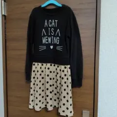 猫のイラスト付きワンピース