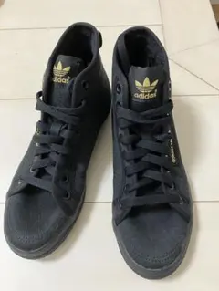 adidas ブラック ハイカットスニーカー22㌢
