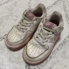 Nike スニーカー ホワイト/ピンク　18.5