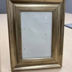 新品未使用★ゴールド縁フォトフレーム10×15cm 　800円