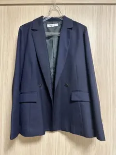 ナチュラルビューティベーシック　ダブルブレストジャケット 紺ブレ　金ボタン