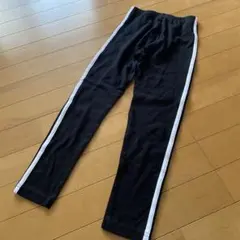 黒レギンスサイドストライプ 140cm