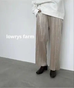 ローリーズファーム　プリーツパンツ ベージュ