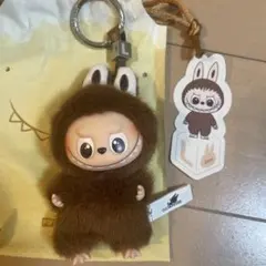 POPMART イニシャルラブブ　Ｌ