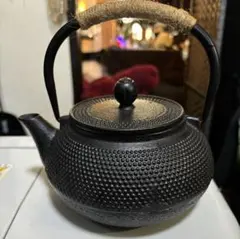 南部鉄器　急須　Roji ロジアソシエイツ　鉄瓶　たまごのこ　木蓋 南部鉄器 急須 Roji ロジアソシエイツ 鉄瓶 たまごのこ 木蓋 - メルカリ