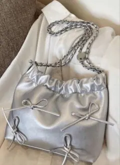 シルバー リボン付き ショルダーバッグ