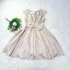 【美品】上品 フレアワンピース ピンクベージュ リボン ドレス M