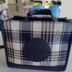 COACH チェック柄ショルダーバッグ