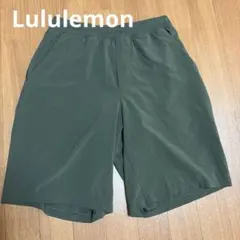 Lululemon ルルレモン　ショーツ　グリーンのサムネイル