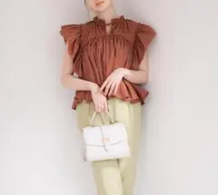 【新品未使用】コットンフリルブラウス(ブラウンM) 【GRL(グレイル)】
