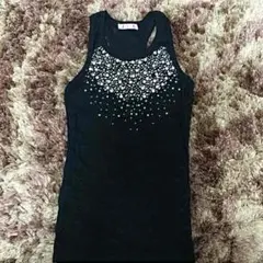 新品  未使用  ビジューつきタンクトップ