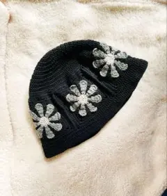 グラニースクエアハット　手編み帽子　クラッシャーハット　古着　ニット帽