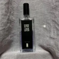 セルジュルタンスSerge Lutens】ポワーブルノワール - メルカリ