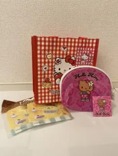 日焼けキティ キティちゃん ポーチ 韓国 ポムポムプリン 【新品・タグ付き】