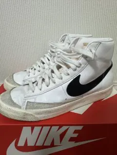 Nike ハイカットスニーカー ホワイト/ブラック