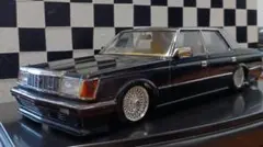 クラウン12系ローダウン ブラックメタリック 1/24プラモデルのサムネイル