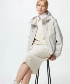 UNIQLO コットンブレンドショートパーカ ベージュ Mサイズ