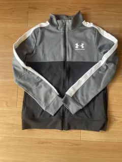 アンダーアーマー　キッズ　ジャージ上のみ　150