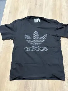 adidas 黒 Tシャツ M