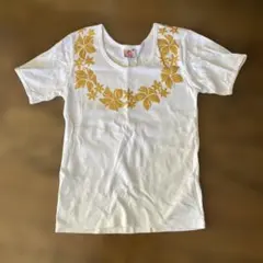 花柄刺繍ホワイトクルーネックトップス