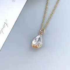 NO.505 再販ゴールドフラワーガラスドロップのネックレス/雫/クリア/透明