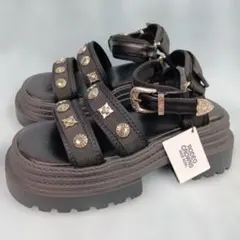 RODEO CROWNS 厚底未使用サンダル　Lサイズ