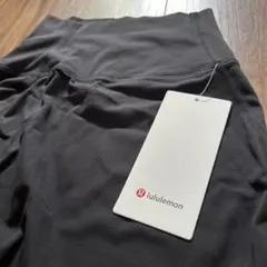 ✴️新品未使用　lululemon Nulu Slim-Fit Skirt