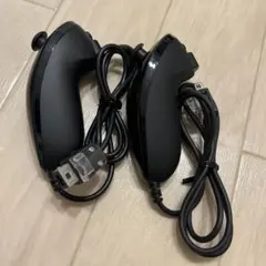 動作品　任天堂　純正品　Wiiリモコン専用ヌンチャク黒色２個セット