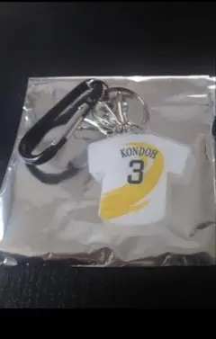 福岡ソフトバンク　近藤選手　クラブホークス　配布　キーホルダー