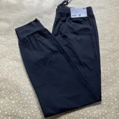UNIQLO ユニクロ　ウルトラストレッチアクティブジョガーパンツ ブラック　M