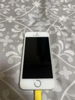 彩*口様 Apple iPhone 5s シルバー　本体のみ