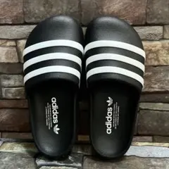 adidas Originals サンダル 23.5cm アディダスオリジナルスのサムネイル