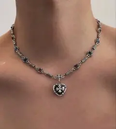 ネックレスのサムネイル