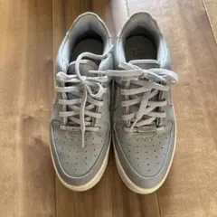 NIKE AIR FORCE 1 シルバー ラメ