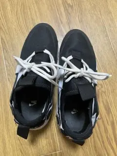NIKE ナイキ　エアハラチ シティ ロウ　 24.5cm