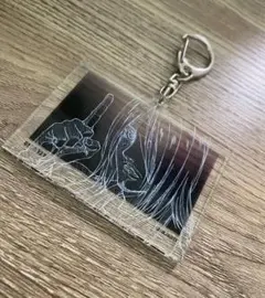 進撃の巨人［美品］エレンBIRTHDAY 原画アクリルキーホルダー